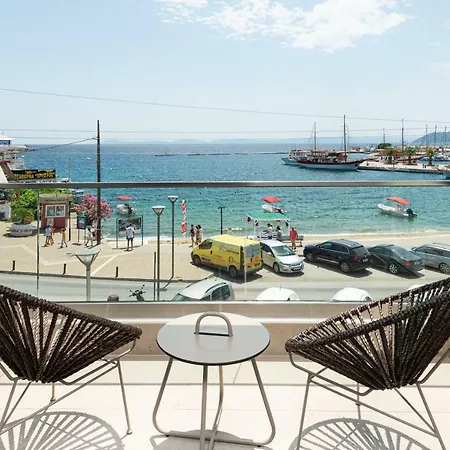 Eladia Suites, Sea View